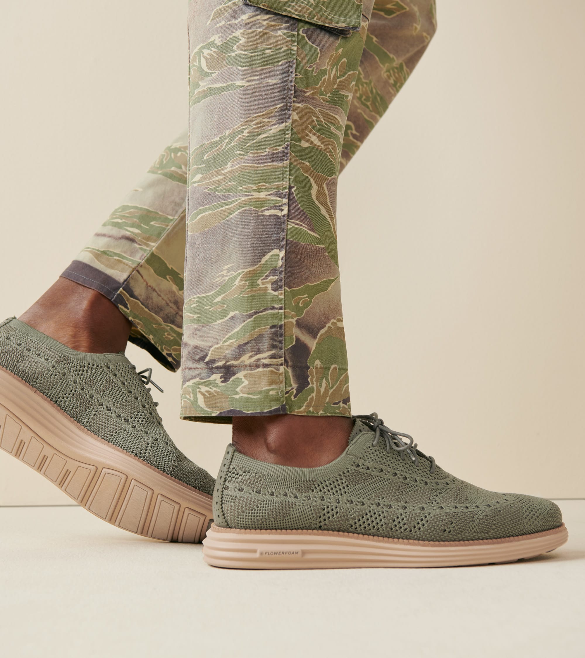 C37466:TEA LEAF/CH DEEP OLIVE CAMO