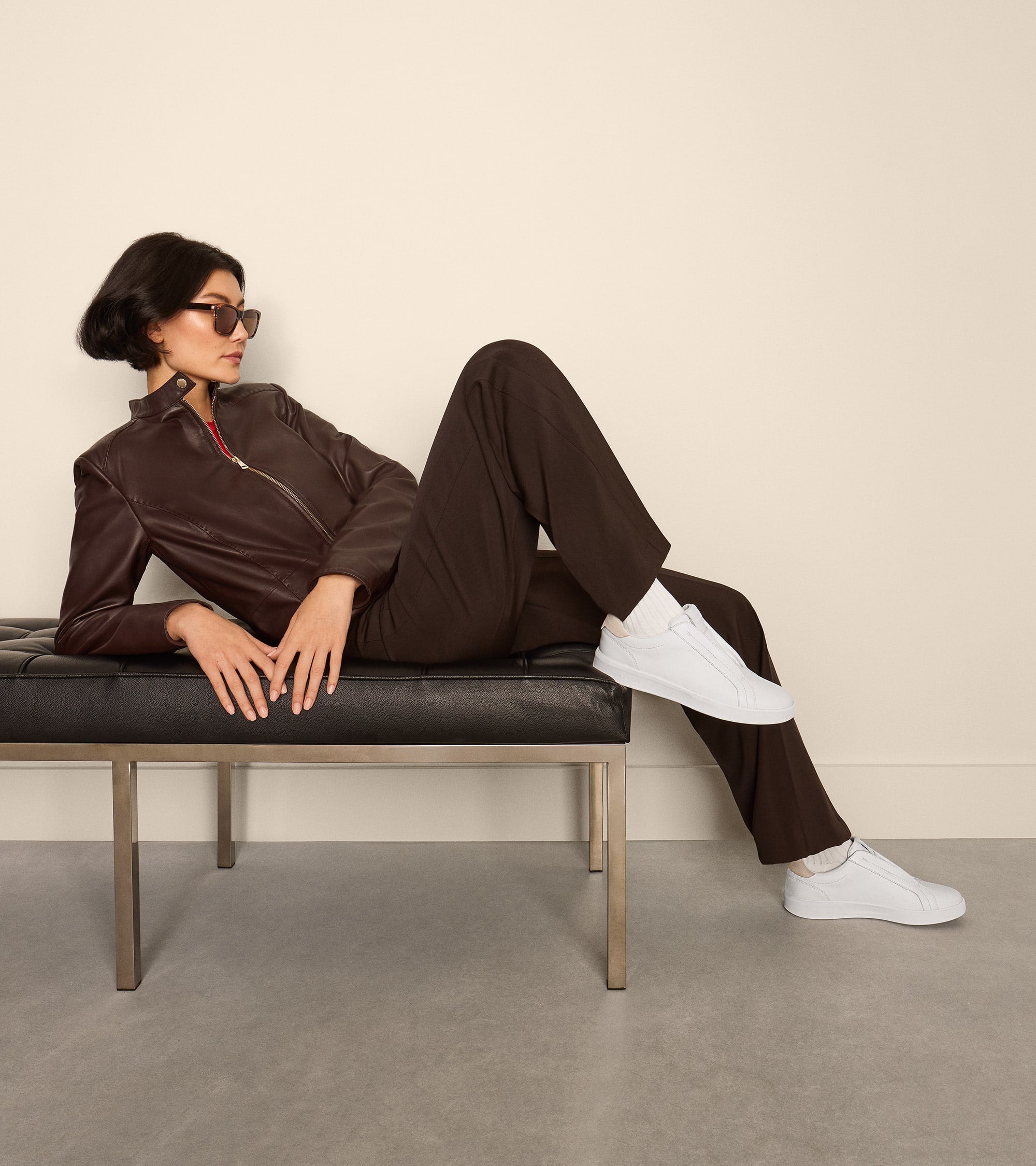 W34137:WHITE LTR/CH LT SESAME SUEDE